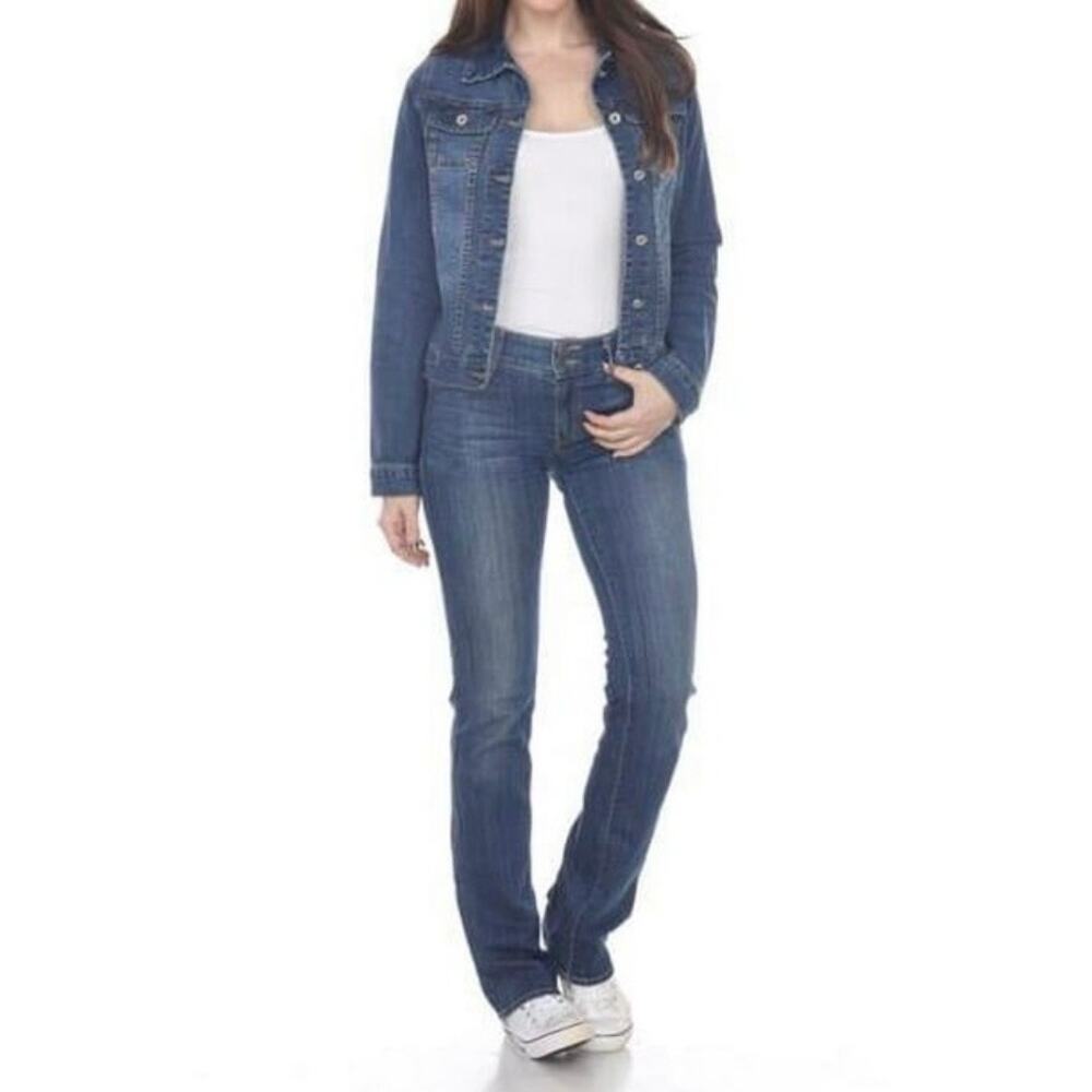 White Mark Women’s Premium Denim Jacket Blue Button Front Trucker Style Size 3XL - Picture 2 of 8
